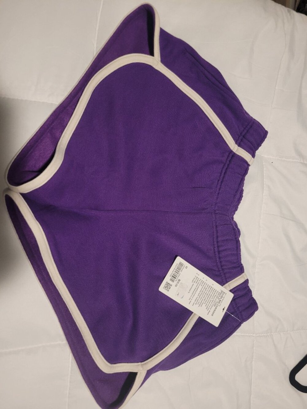 Lululemon Scuba MR oversized short 3" trim size medium nwt